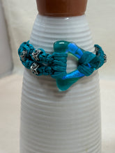 Load image into Gallery viewer, Center Stage Bracelet
